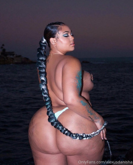 alexusdanisha perfect model picture