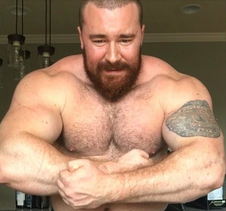 beefbeast model adult photos