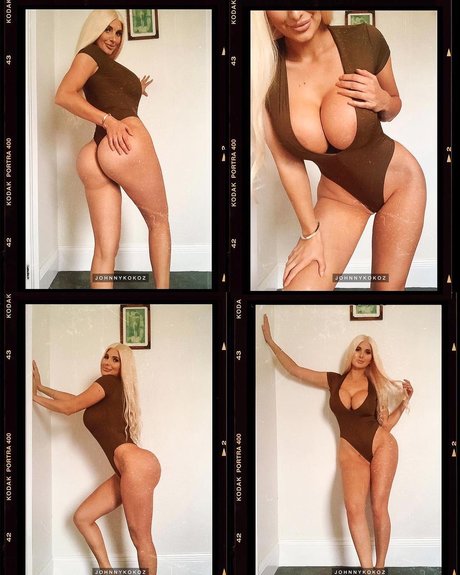 Laura Blake Hahnel erotic model photo