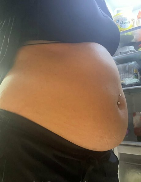 cinnamonstacked nude model gallery