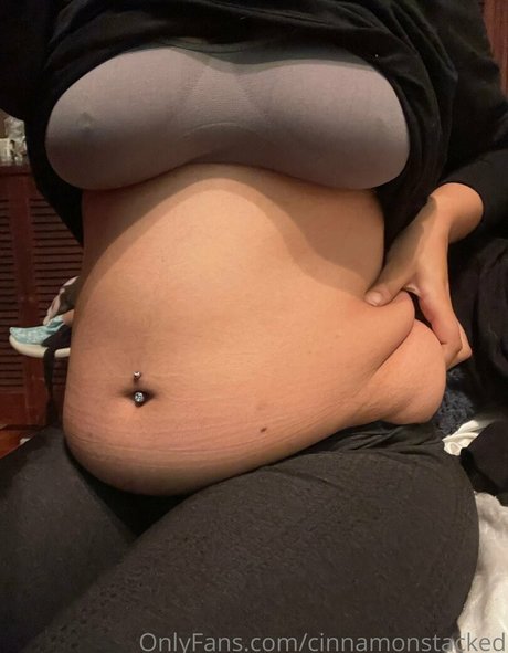 cinnamonstacked star art gallery