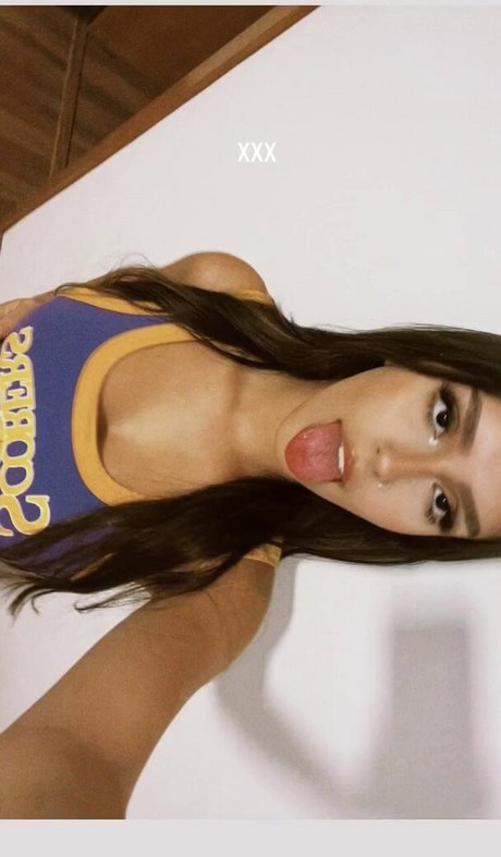 izaalmeidaa__ art pornstar image