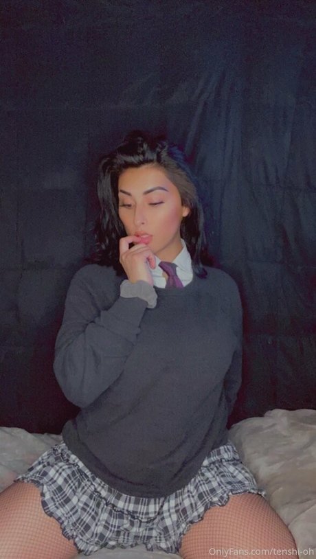 tenshi oh hot actress gallery