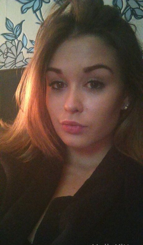 hollykittenn star beautiful galleries