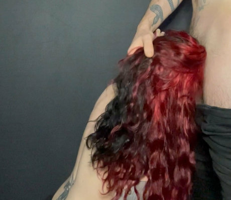 ladyluciferfree pornstar top image