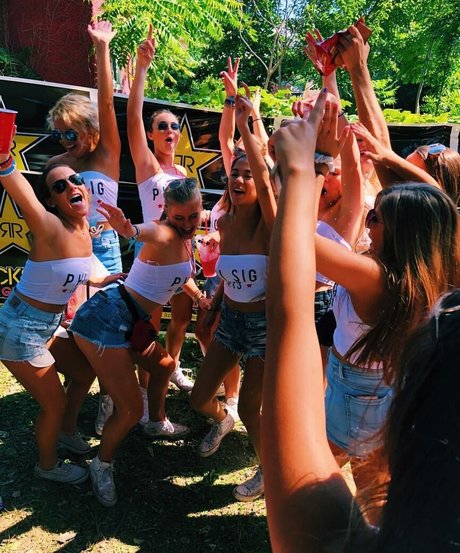 Maddie Clark star erotic galleries