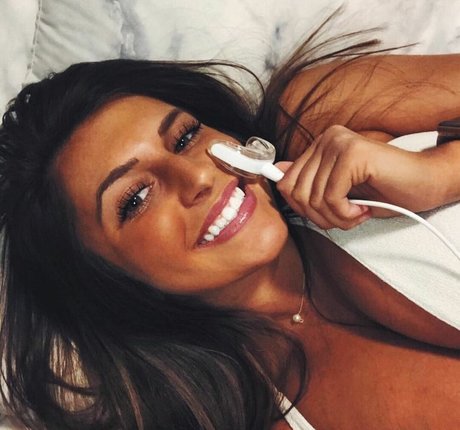 Maddie Clark star pornographic pic