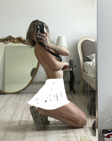 Julia Wulf pornstar high quality pics