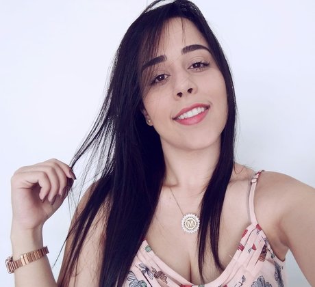 millenecarolina beautiful actress img