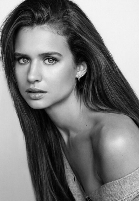 Avery Konrad free actress archive