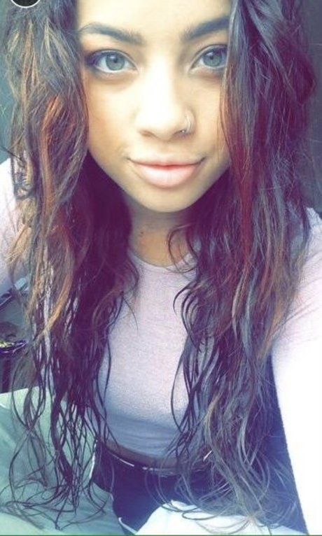 Kiana Lede perfect model photos