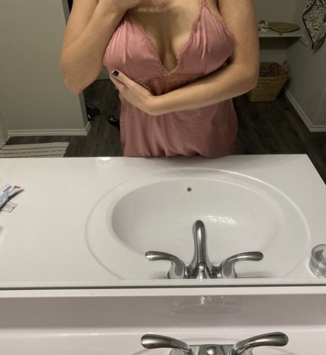 xoxalexis nudes pornstar archive