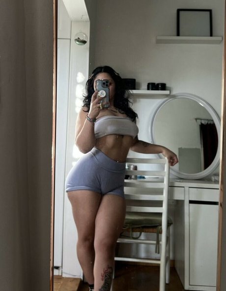 scarlettviv erotic actress picture