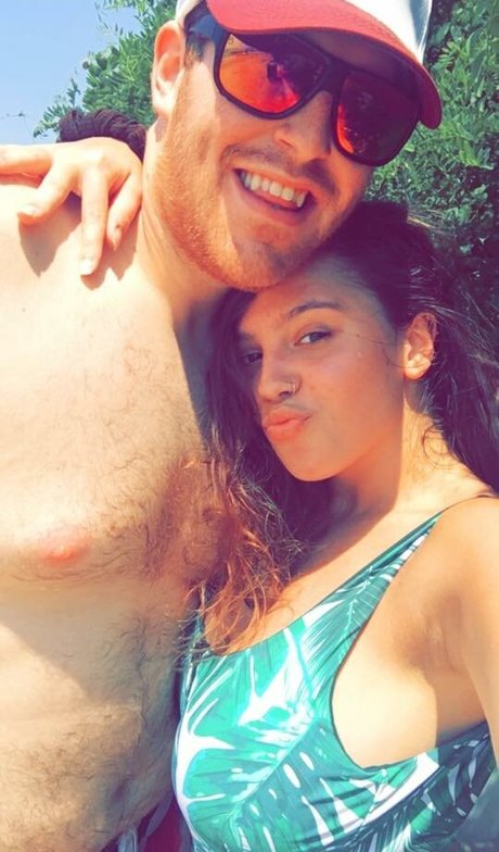 Kaylee Burnett hot actress photo