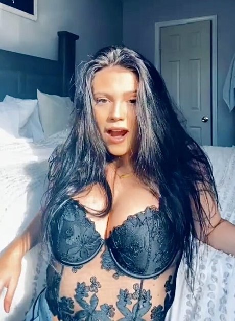 Kaylee Burnett nice model photo