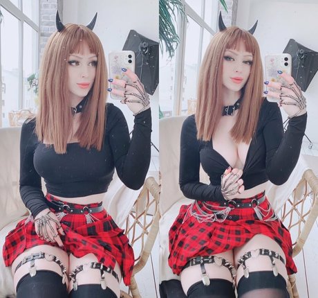 melamorifree nude star pics