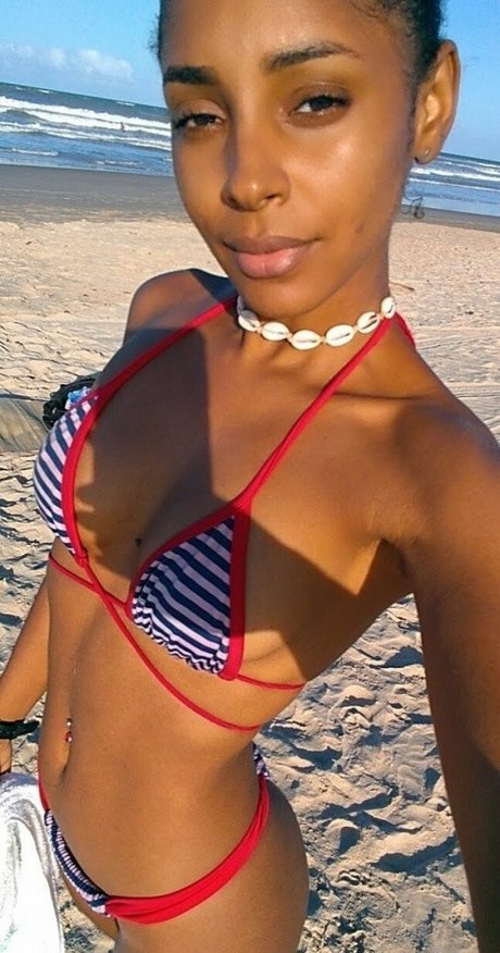 Sttella naked pornstar photo