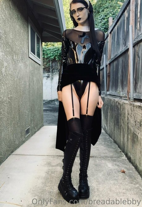 breadablebby hot model img