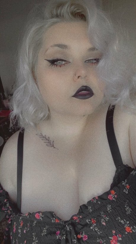 ivorystarr1 hot model gallery