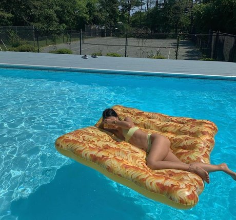 Michelle Choi high quality actress photo