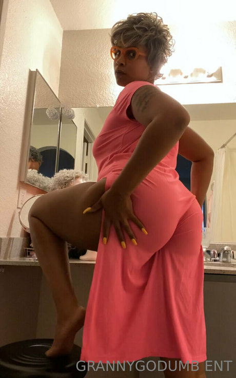 grannygodumb pretty model images