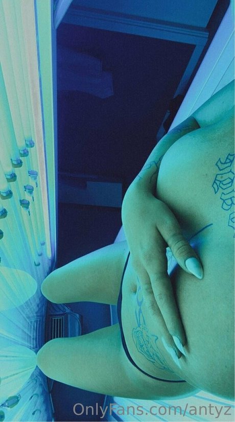 antyz sexy model galleries