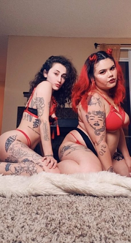 winnietatefree erotic star img