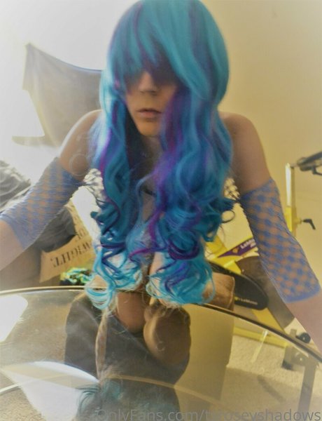 tsroseyshadows naked star pic