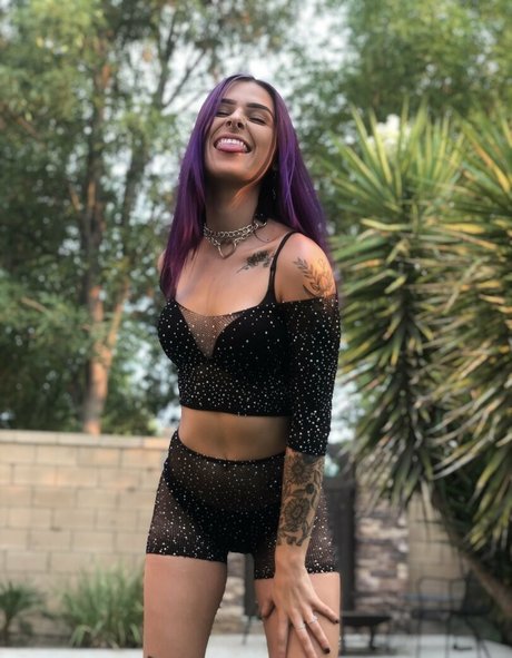 tatteddbeautyy high quality star photos