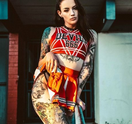 suicidekittenxo model xxx image