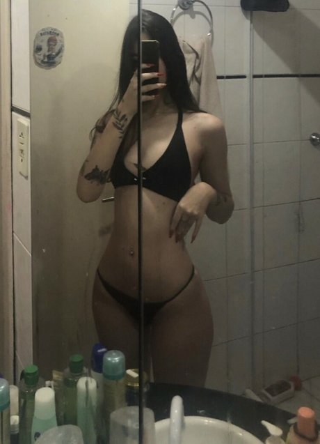 Elkakkk exclusive model pics