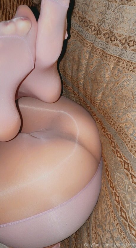 nylonskitten pornstar free gallery