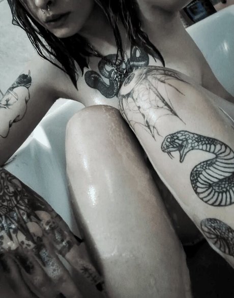 Satana 7 pretty pornstar gallery