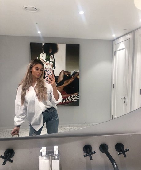 Andelika beautiful star images