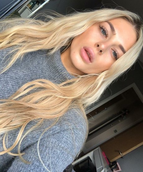 Andelika best star image