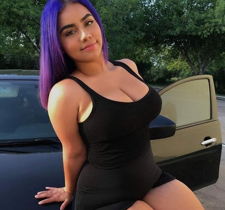 Megan Velez nice star pic