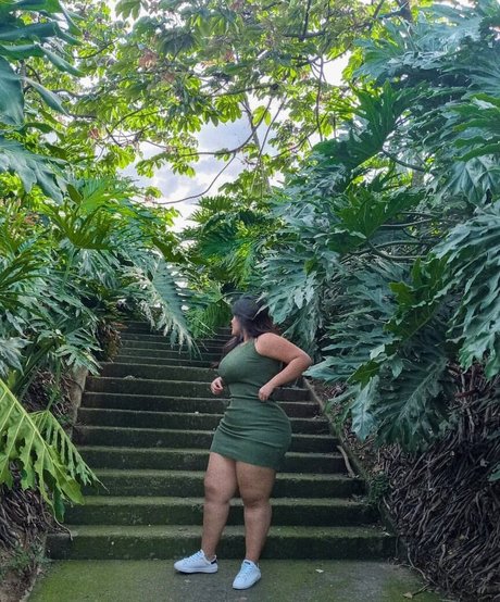 Michel Usuga model nice images