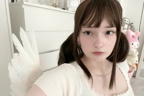 emidoll sex actress photos