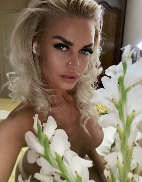 fit miley erotic model archive