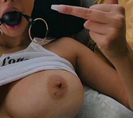 Grunge Forever pretty actress gallery