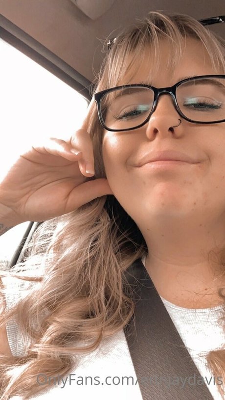 erinjaydavis model beautiful photo