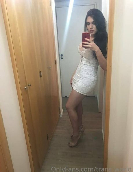 trans world hot star img