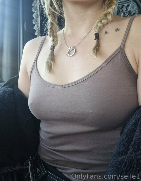 selle1 star naked picture