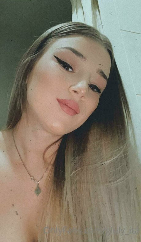 giuly ita model sexy pictures