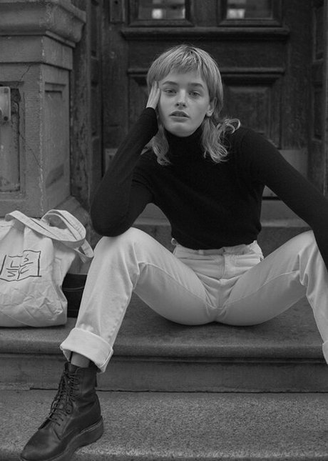 Esther McGregor pretty star pictures