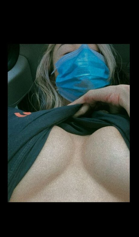 BunnyMutmai Profile pic