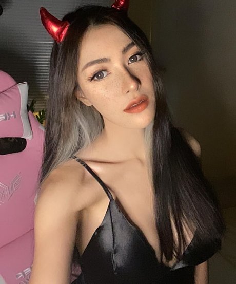 BunnyMutmai pornstar sexy pics