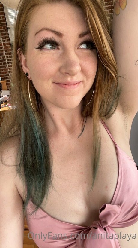 Anita Playa pornstar pretty photos