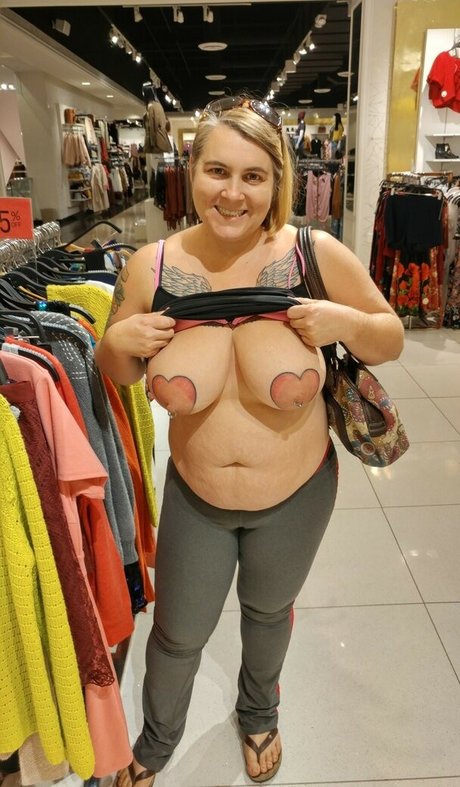 Celeste Woodrow naked star picture