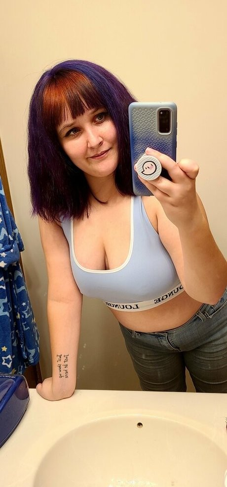 unklothed model naked galleries